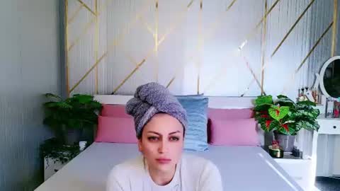 Ash online show from June 14, 3:25 pm