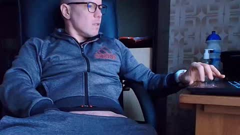 asterion51 online show from January 18, 3:49 pm