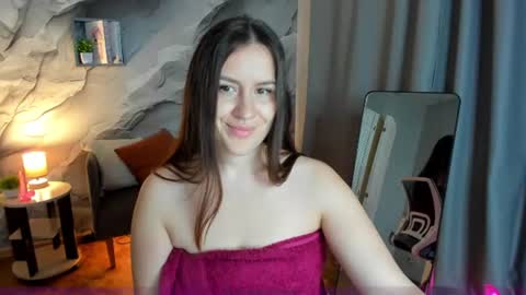 Snapshot of asti_bubbles chatting on June 14, 1:25 am Asti online show from June 14, 1:25 am