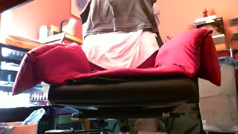 astiff1foru online show from March 3, 2:26 pm