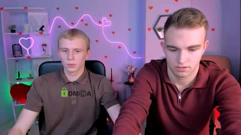 astren online show from February 22, 8:07 pm