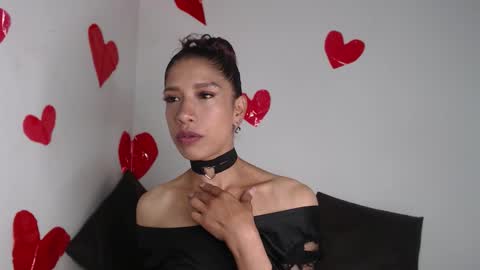 Snapshot of astrid_miller_1 chatting on February 18, 12:39 am Astrid online show from February 18, 12:39 am
