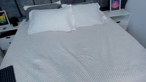 astrid_velle online show from January 10, 6:59 am