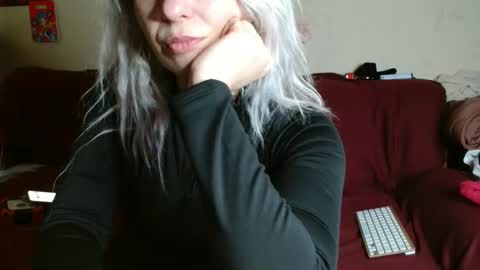 Snapshot of asyalu chatting on February 24, 7:34 pm AsyaLu online show from February 24, 7:34 pm