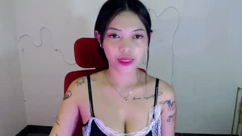 ate_girlxx online show from July 6, 12:35 pm
