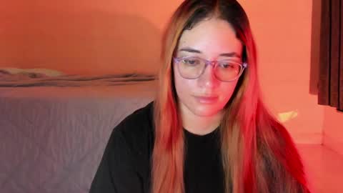 atenas online show from April 15, 9:27 am