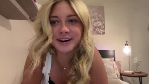 Athena online show from July 24, 10:30 pm