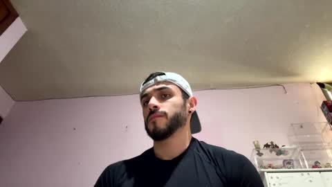 Snapshot of athlete_boy22 chatting on June 25, 7:07 pm Atlas online show from June 25, 7:07 pm