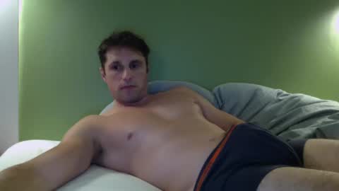 Snapshot of athleteguy55555 chatting on January 30, 10:08 pm tommycb55555 online show from January 30, 10:08 pm