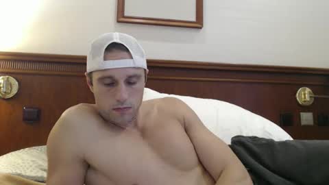 Snapshot of athleteguy55555 chatting on September 25, 1:37 pm tommycb55555 online show from September 25, 1:37 pm