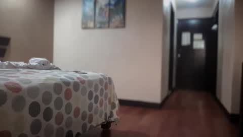 atizamen online show from December 6, 11:03 pm