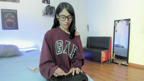 Carolina online show from April 9, 2:55 am