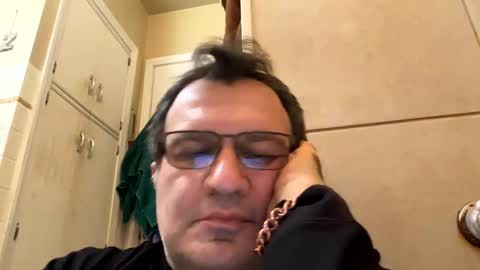 Snapshot of atozzzz chatting on January 10, 12:45 am atozzzz online show from January 10, 12:45 am