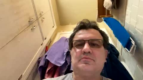 Snapshot of atozzzz chatting on February 25, 4:11 am atozzzz online show from February 25, 4:11 am