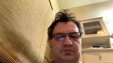 Snapshot of atozzzz chatting on March 12, 11:38 am atozzzz online show from March 12, 11:38 am