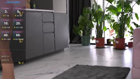 Isabella online show from July 18, 5:44 am