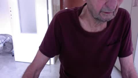 auguste688483 online show from March 4, 9:04 am