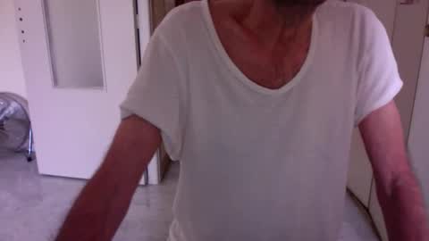 auguste688483 online show from April 2, 8:23 am