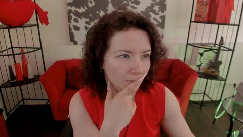 Aurelia online show from May 25, 2:17 am