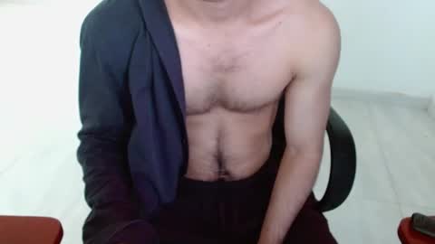Snapshot of aureliv1 chatting on April 29, 10:16 pm Aureliano online show from April 29, 10:16 pm
