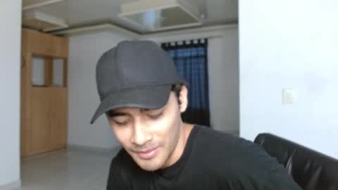 Snapshot of aureliv1 chatting on May 29, 10:41 pm Aureliano online show from May 29, 10:41 pm