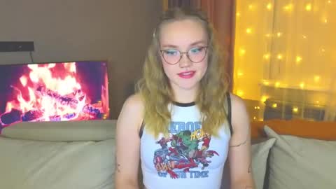 Kate online show from December 16, 4:38 pm