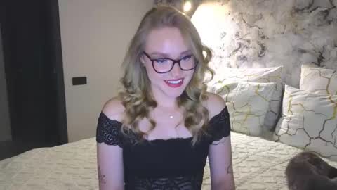 Kate online show from September 28, 7:52 pm