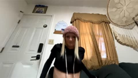 Destiny Nicole online show from June 2, 10:34 pm