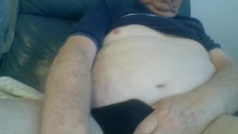 Snapshot of aussie1955 chatting on July 7, 1:41 am aussie1955 online show from July 7, 1:41 am