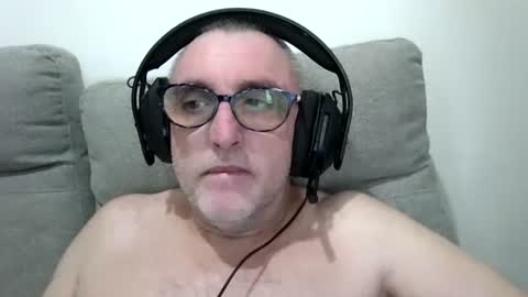 aussie_ozzie online show from May 16, 5:48 am