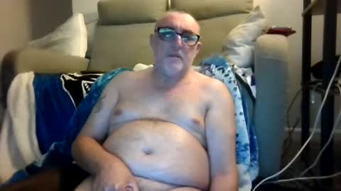 aussie_ozzie online show from July 6, 3:03 pm
