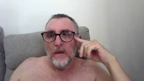 aussie_ozzie online show from July 28, 2:07 am