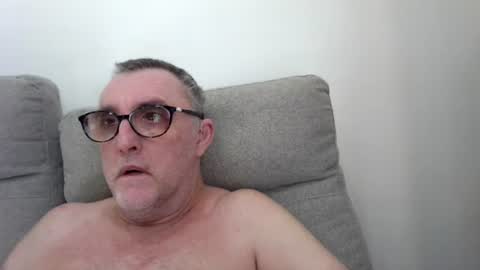 aussie_ozzie online show from July 31, 2:00 am