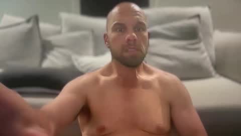 aussieboycal online show from February 11, 10:42 am