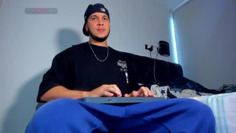 Snapshot of austin_curry chatting on June 4, 10:16 pm A online show from June 4, 10:16 pm