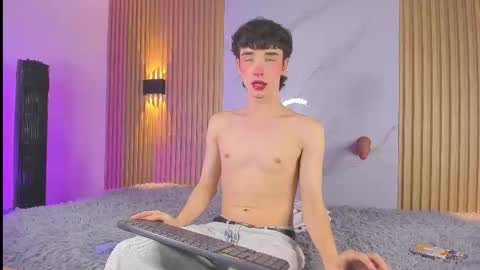 austin_rouse online show from September 24, 8:12 pm