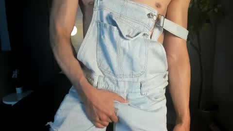 Austin  online show from April 13, 7:52 pm