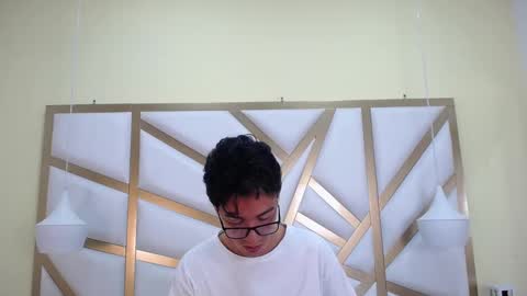 austinreeds online show from February 21, 10:11 pm