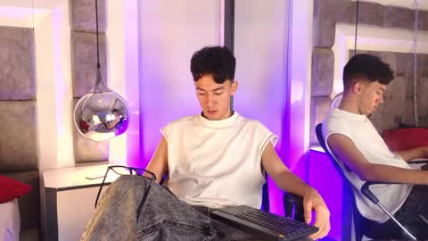 austinreeds online show from June 2, 1:46 pm