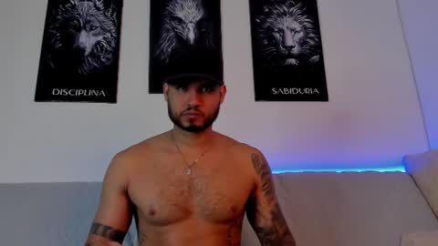 Snapshot of austintorres_ chatting on June 17, 12:13 am AustinTorres online show from June 17, 12:13 am