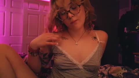 Autie 3 online show from February 25, 3:27 am