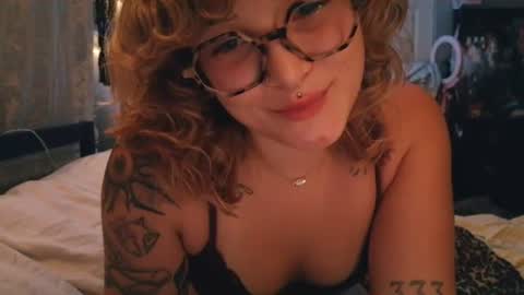 Autie 3 online show from July 10, 3:00 am