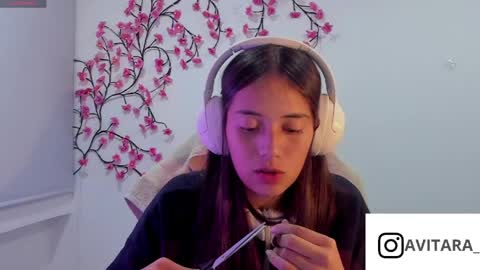              online show from May 13, 1:36 am