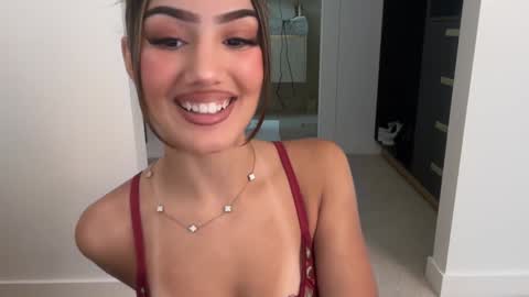 Ava  online show from February 24, 11:36 pm