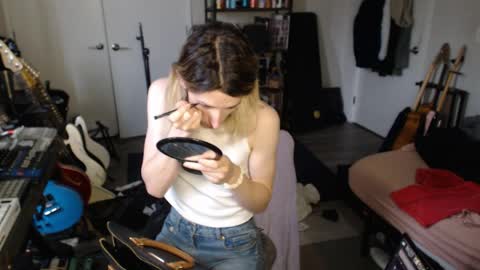 Ava online show from April 2, 7:55 pm