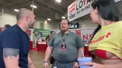 Ava online show from December 7, 7:21 pm