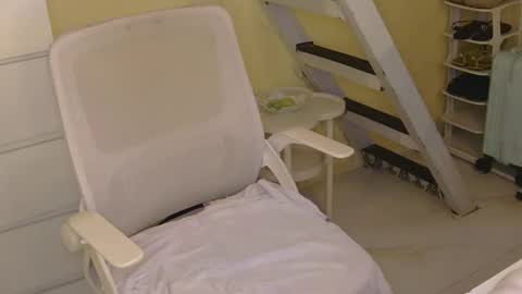 Rhian online show from February 24, 3:04 am