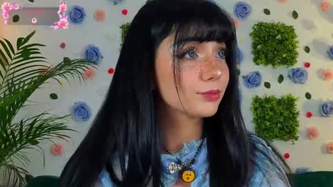 AveryWillow online show from June 3, 1:08 am