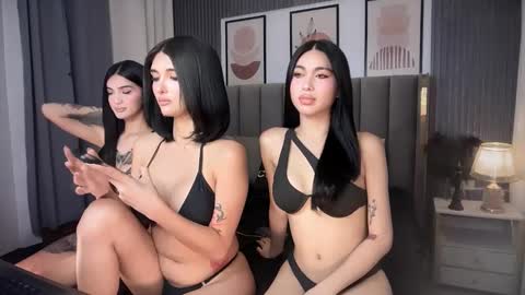 avimiller online show from October 8, 1:47 am