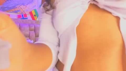 Snapshot of avis_lara chatting on July 6, 7:16 pm AVIS online show from July 6, 7:16 pm